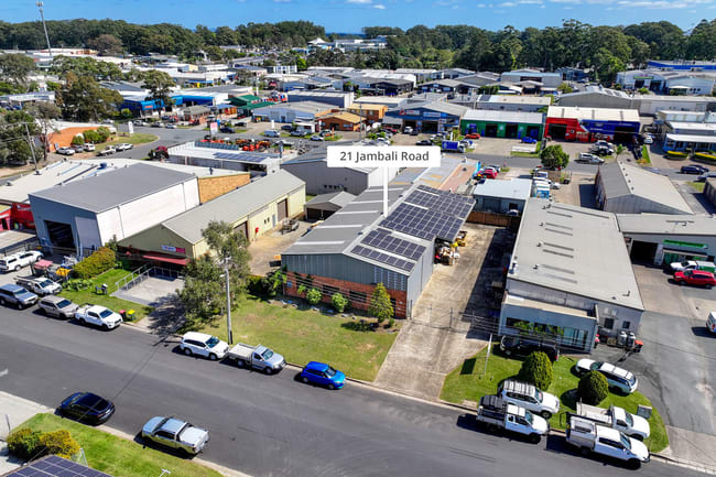 21 Jambali Road Port Macquarie NSW 2444 21 Jambali Road Port Macquarie NSW 2444