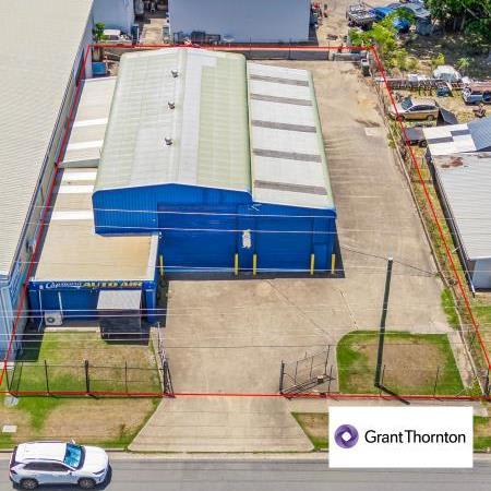 Whole of the property/54 Hollingsworth Street Kawana QLD 4701