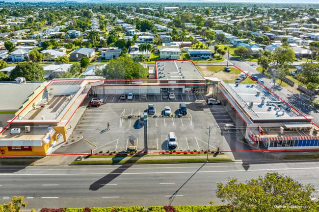 Whole of the property/379 Yaamba Road Park Avenue QLD 4701