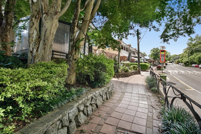 2/176 Main Street Montville QLD 4560 2/176 Main Street Montville QLD 4560