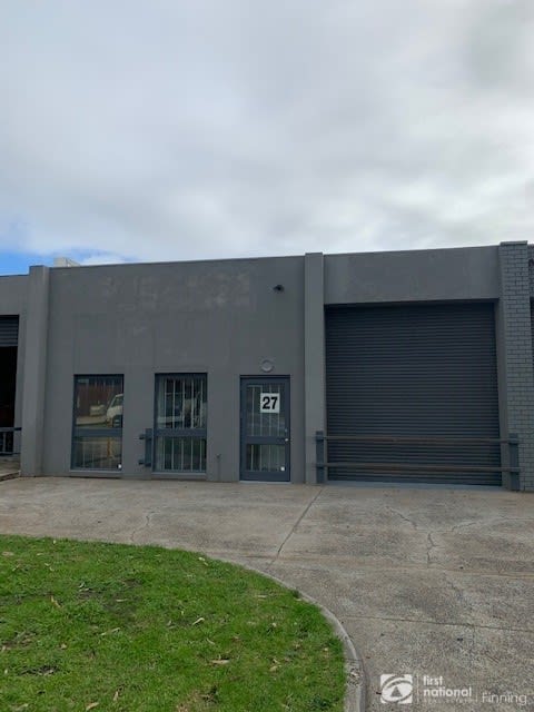 27 Cooper Court Cranbourne VIC 3977 27 Cooper Court Cranbourne VIC 3977