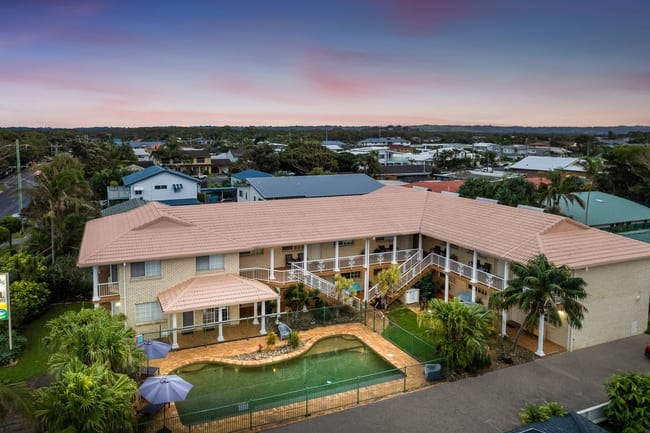 8 Byron Street Lennox Head NSW 2478 8 Byron Street Lennox Head NSW 2478