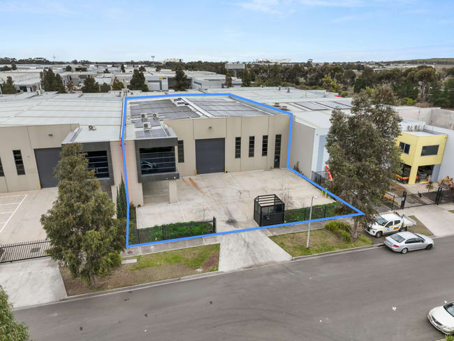 24 Ravenhall Way Ravenhall VIC 3023 24 Ravenhall Way Ravenhall VIC 3023