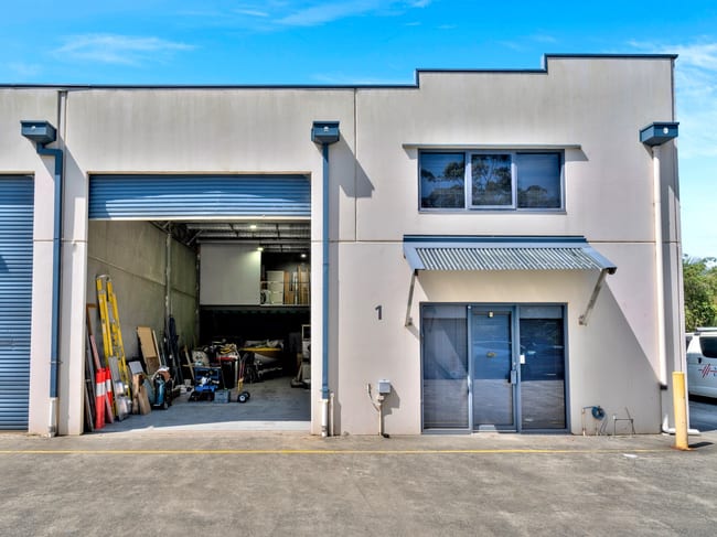 Unit 1/19 Newbridge Road Berkeley Vale NSW 2261 Unit 1/19 Newbridge Road Berkeley Vale NSW 2261