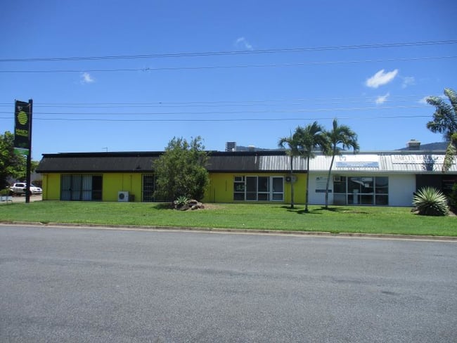 Unit 11/107-111 Newell Street Bungalow QLD 4870