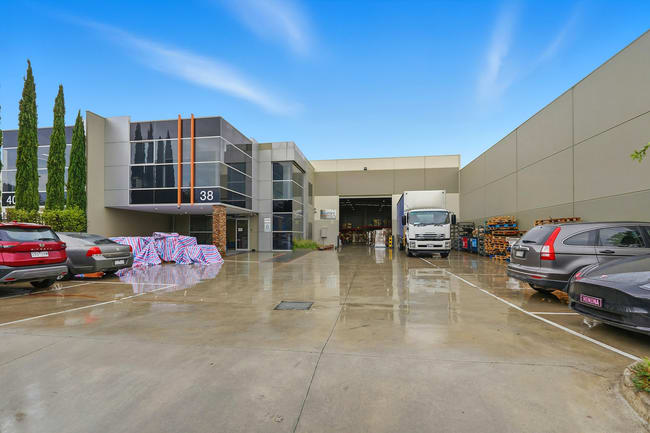 38 Latitude Boulevard Thomastown VIC 3074