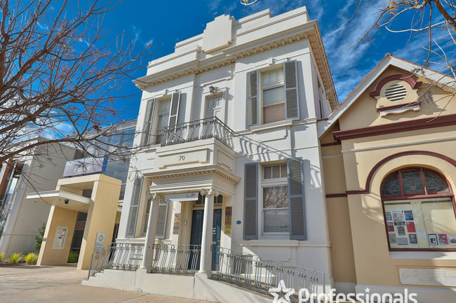 70 Deakin Avenue Mildura VIC 3500 70 Deakin Avenue Mildura VIC 3500