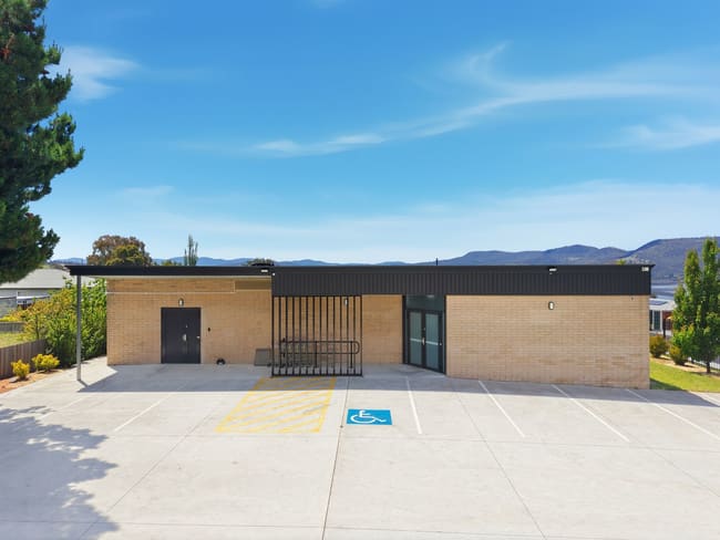2-4 Junee Street Chigwell TAS 7011 2-4 Junee Street Chigwell TAS 7011