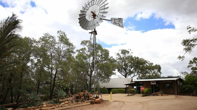57 Sunrise Cabins Road Sapphire QLD 4702