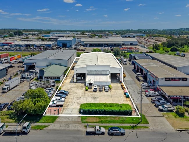 24 Suscatand Street Rocklea QLD 4106 24 Suscatand Street Rocklea QLD 4106