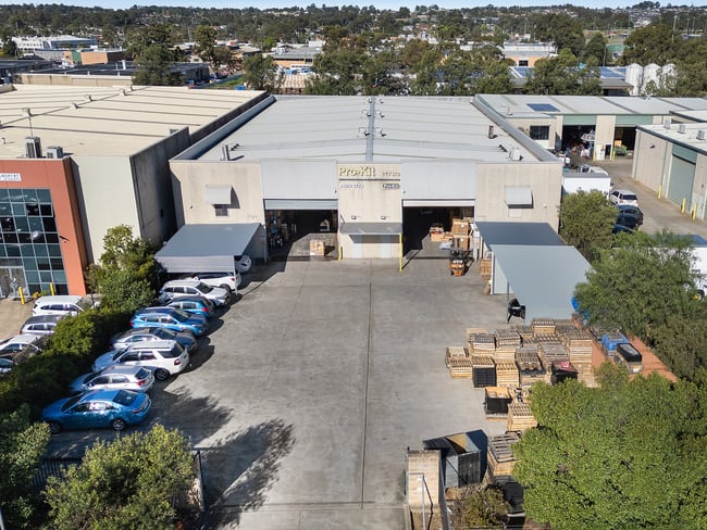 8 Cary Grove Minto NSW 2566 8 Cary Grove Minto NSW 2566