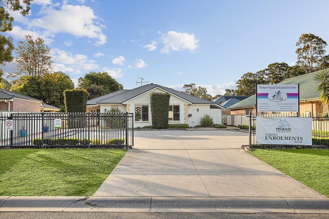 6 Antill Street Thirlmere NSW 2572 6 Antill Street Thirlmere NSW 2572