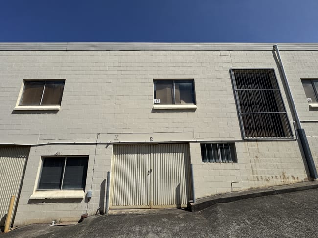 2/11 Stanley Street Peakhurst NSW 2210 2/11 Stanley Street Peakhurst NSW 2210