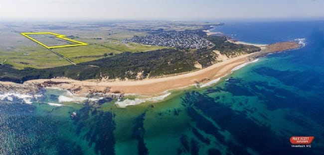 225 Wilsons Road Cape Paterson VIC 3995