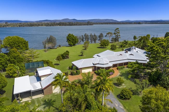 74 McConnells Lane Palmers Island NSW 2463