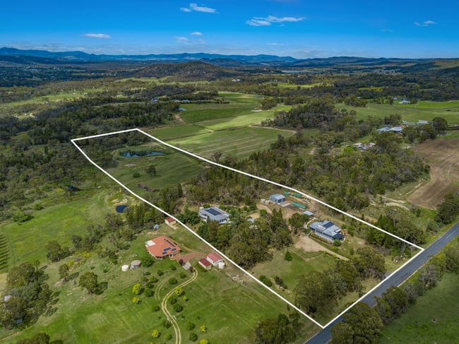 311 Stabiles Rd Glen Aplin QLD 4381