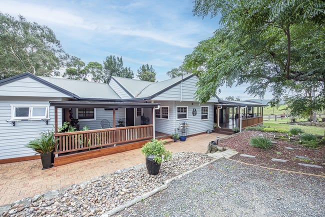110 Valley Crest Road Cooranbong NSW 2265 110 Valley Crest Road Cooranbong NSW 2265