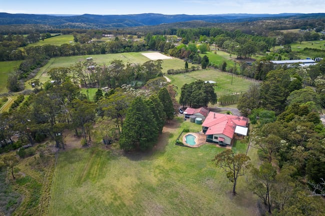 386 George Downes Drive Central Mangrove NSW 2250 386 George Downes Drive Central Mangrove NSW 2250