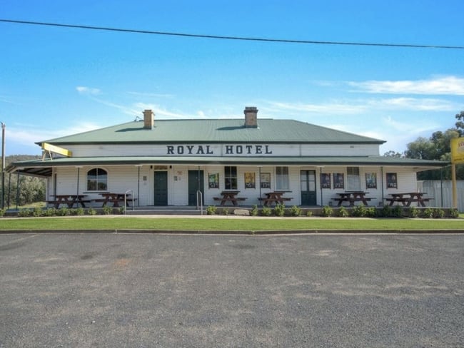 82 Tamba Street Tambar Springs NSW 2381 82 Tamba Street Tambar Springs NSW 2381