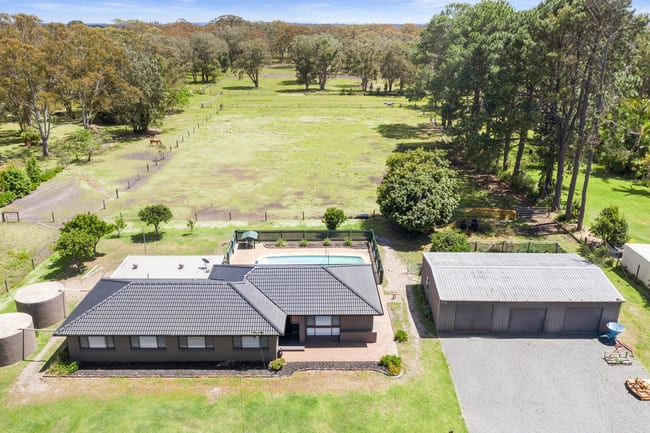 129 Lemon Tree Passage Road Salt Ash NSW 2318 129 Lemon Tree Passage Road Salt Ash NSW 2318