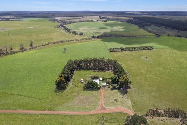 208 McIntosh's Road Digby VIC 3309 208 McIntosh's Road Digby VIC 3309