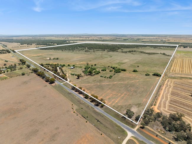 607 Loddon Valley Highway Durham Ox VIC 3576 607 Loddon Valley Highway Durham Ox VIC 3576