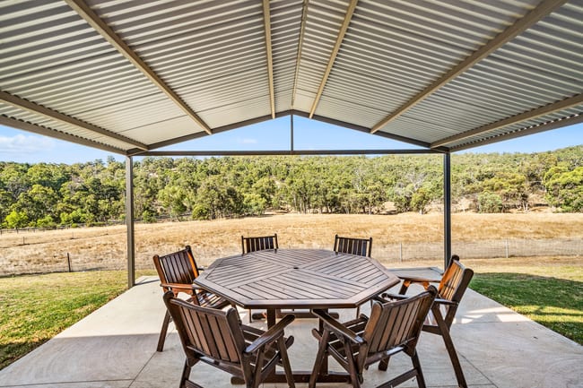 298 Hines Road North Dandalup WA 6207 298 Hines Road North Dandalup WA 6207