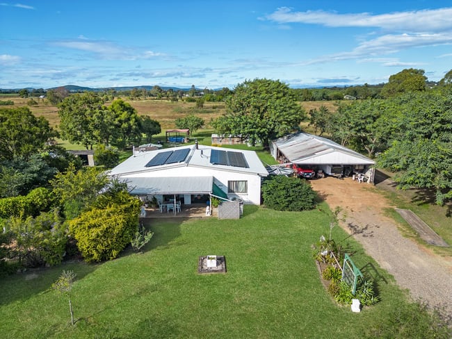 117 Mount Tarampa Road Mount Tarampa QLD 4311 117 Mount Tarampa Road Mount Tarampa QLD 4311