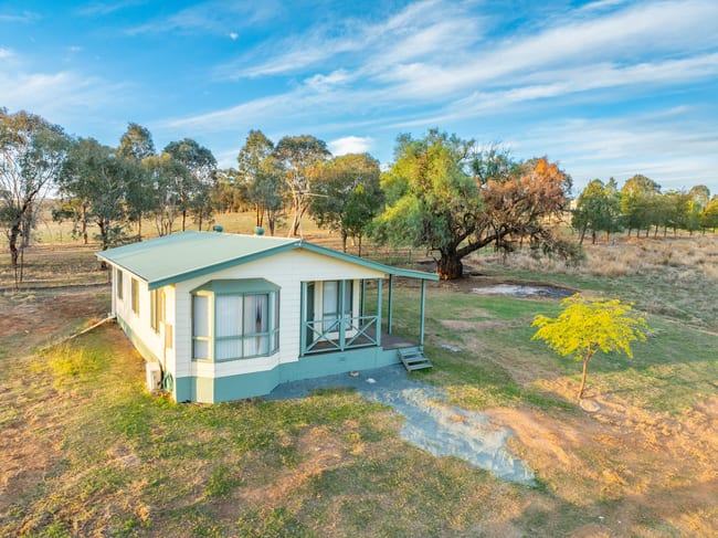28 Wicks Street Moorbel NSW 2804 28 Wicks Street Moorbel NSW 2804