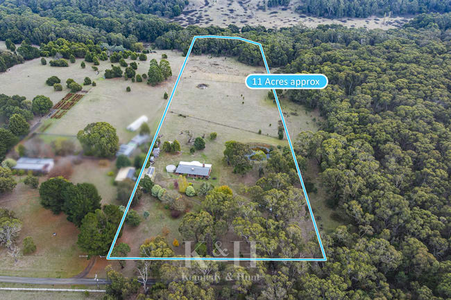 73 William Road Bullengarook VIC 3437