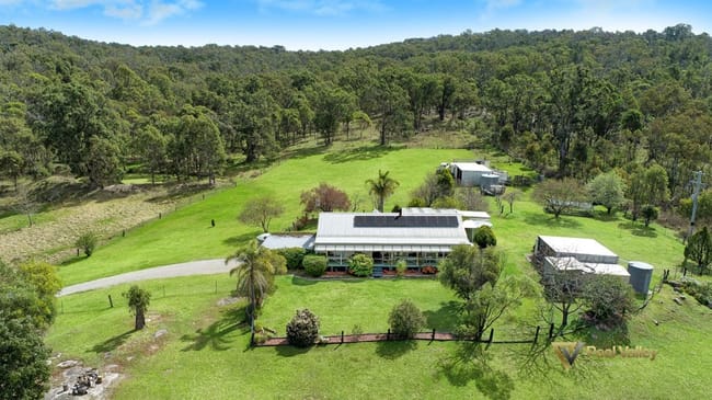 829 New England Gully Road Moonbi NSW 2353 829 New England Gully Road Moonbi NSW 2353