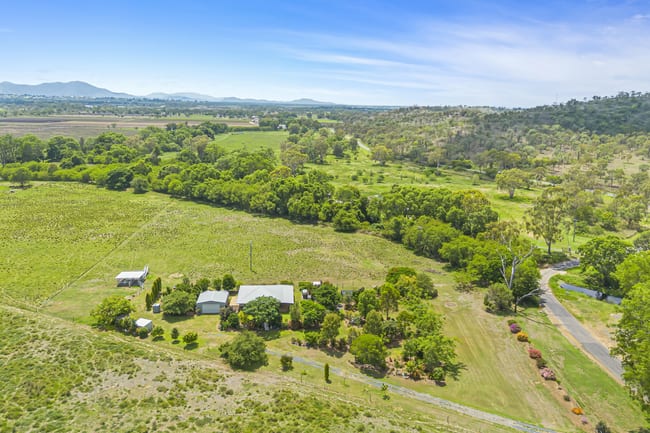 392 Fairy Bower Road Gracemere QLD 4702 392 Fairy Bower Road Gracemere QLD 4702