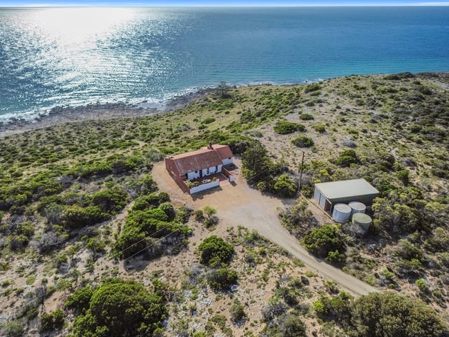 185 Lands End Road Cape Jervis SA 5204 185 Lands End Road Cape Jervis SA 5204