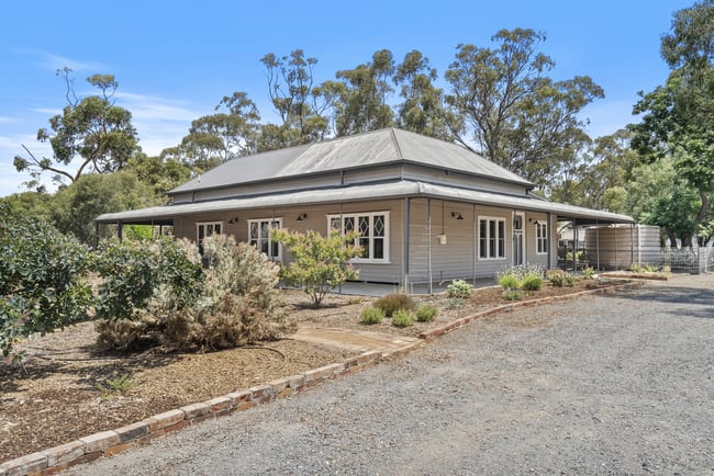462 Gordons Road Drumanure VIC 3636