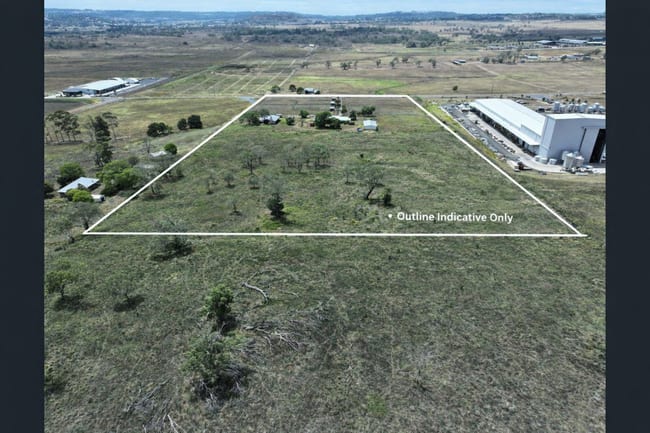 123 Steger Road Charlton QLD 4350 123 Steger Road Charlton QLD 4350