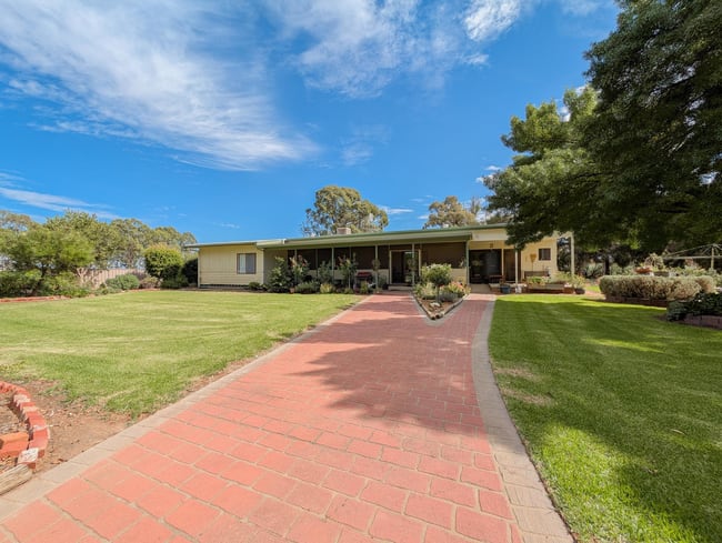 106 Begelhole Road Murrabit VIC 3579 106 Begelhole Road Murrabit VIC 3579