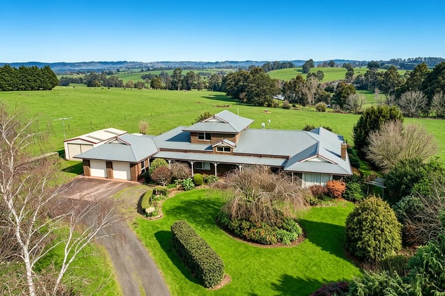 266 Burnt Store Road Lardner VIC 3821 266 Burnt Store Road Lardner VIC 3821