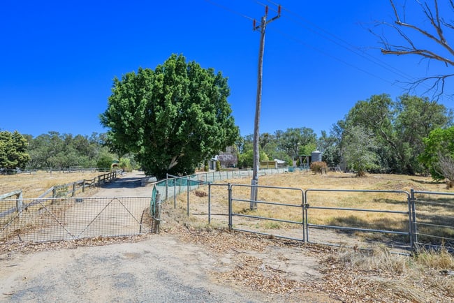 1825 Great Northern Highway Bullsbrook WA 6084