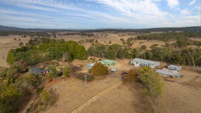 "Fern Hill" 526 Toms Gully Road Black Mountain NSW 2365 "Fern Hill" 526 Toms Gully Road Black Mountain NSW 2365