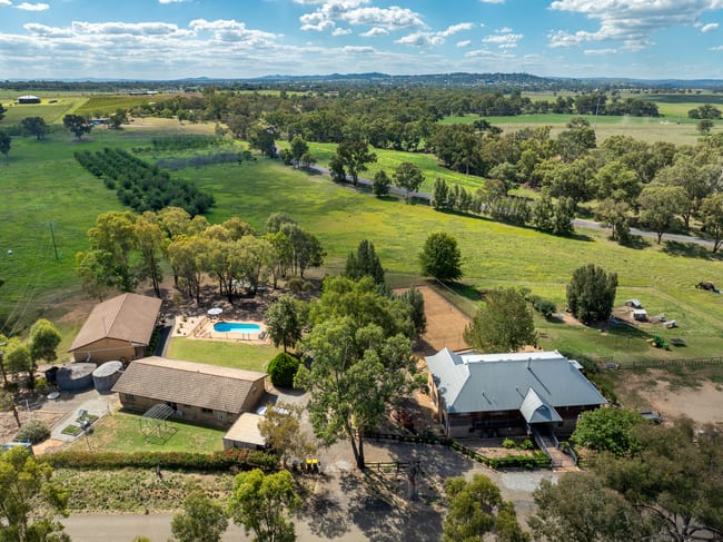 22 Anderson Lane Cowra NSW 2794 22 Anderson Lane Cowra NSW 2794