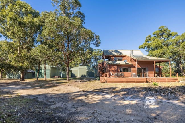 50 Acacia Road Raymond Island VIC 3880 50 Acacia Road Raymond Island VIC 3880