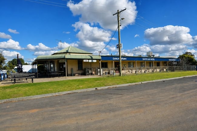 7 Nailor Street Hay South NSW 2711