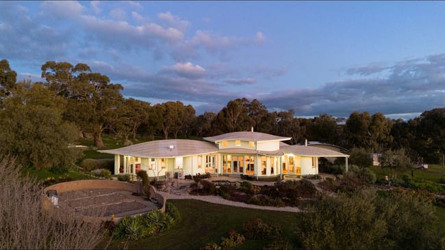 117 Moffatt Drive Harcourt North VIC 3453 117 Moffatt Drive Harcourt North VIC 3453