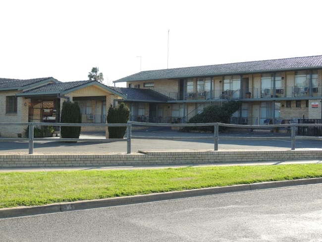 3 Dowling St Forbes NSW 2871