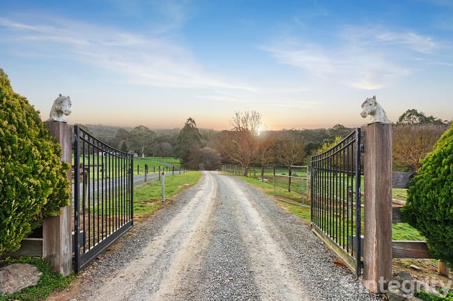 251 Gordons Bridge Road Kinglake VIC 3763 251 Gordons Bridge Road Kinglake VIC 3763
