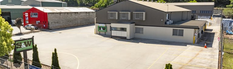 Factory, Warehouse & Industrial commercial property for lease at 318-320 Anzac Avenue Harristown QLD 4350