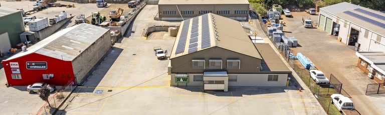 Factory, Warehouse & Industrial commercial property for lease at 318-320 Anzac Avenue Harristown QLD 4350