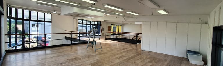 Showrooms / Bulky Goods commercial property for lease at Burleigh Heads QLD 4220
