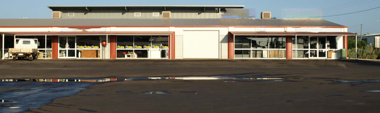 Showrooms / Bulky Goods commercial property for lease at Unit 5/90 Raglan Street Roma QLD 4455