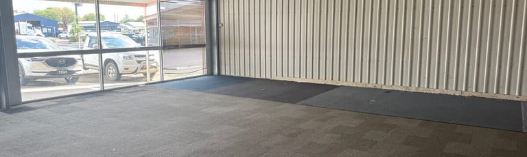 Showrooms / Bulky Goods commercial property for lease at Unit 5/90 Raglan Street Roma QLD 4455